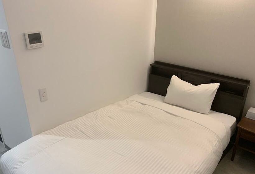 هتل Mr.kinjo Golden Cats