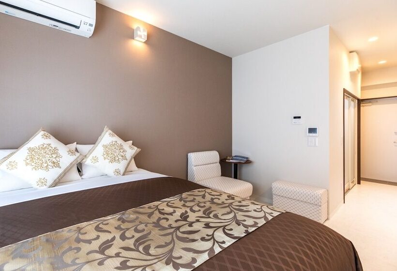 هتل Mr.kinjo Golden Cats