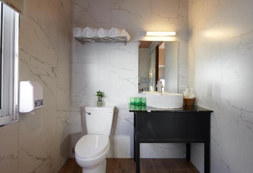 هتل Reikei Hot Spring Resort