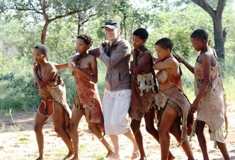 هتل Roy S Rest Camp