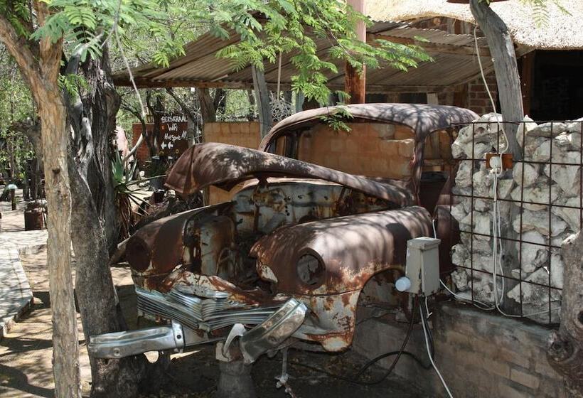 ホテル Roy S Rest Camp