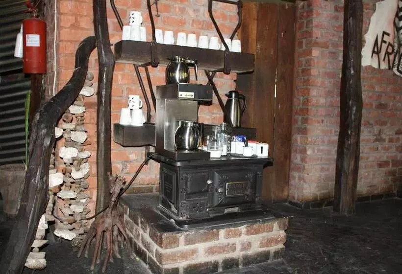 هتل Roy S Rest Camp