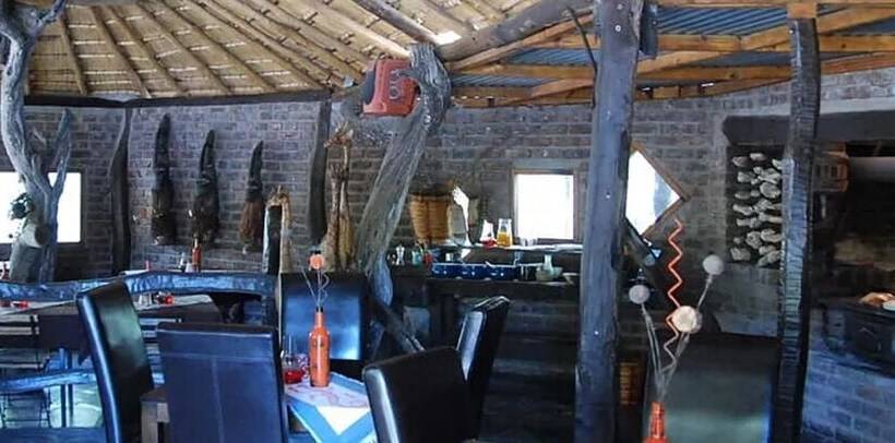 ホテル Roy S Rest Camp