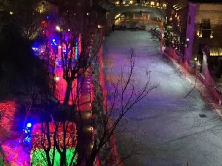 Laidback Moments Inn  Gubei Water Town