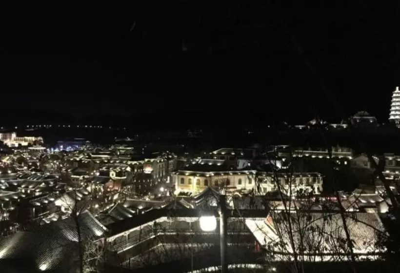 Laidback Moments Inn  Gubei Water Town