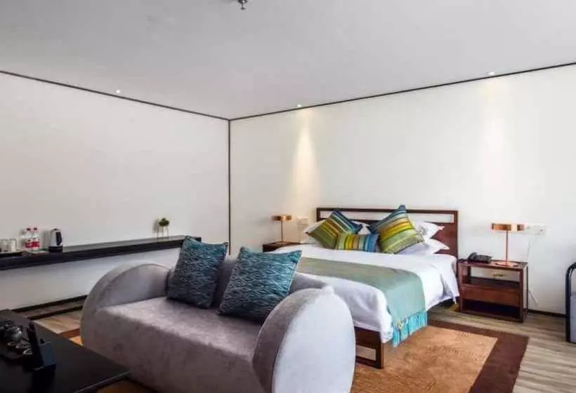 Floral Hotel Yangshuo Xiaozhuxiangxie