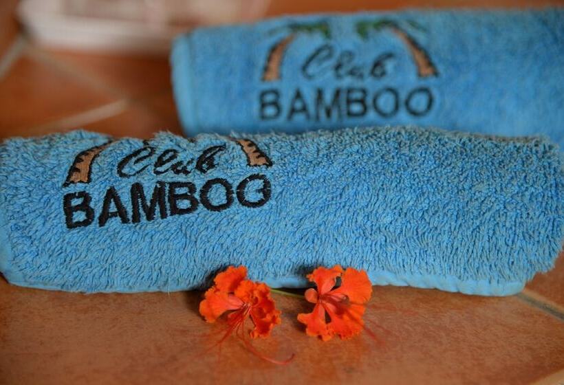 هتل Bamboo Club