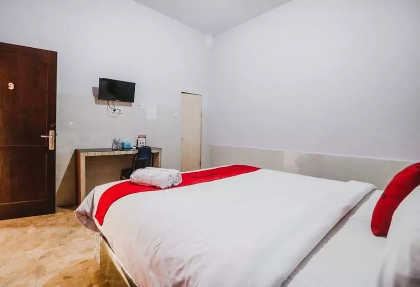 ホテル Reddoorz Near Millennium Ict Center Medan