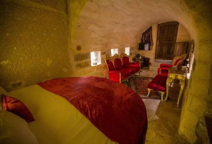 هتل Royal Cave