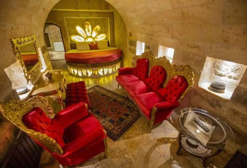 هتل Royal Cave