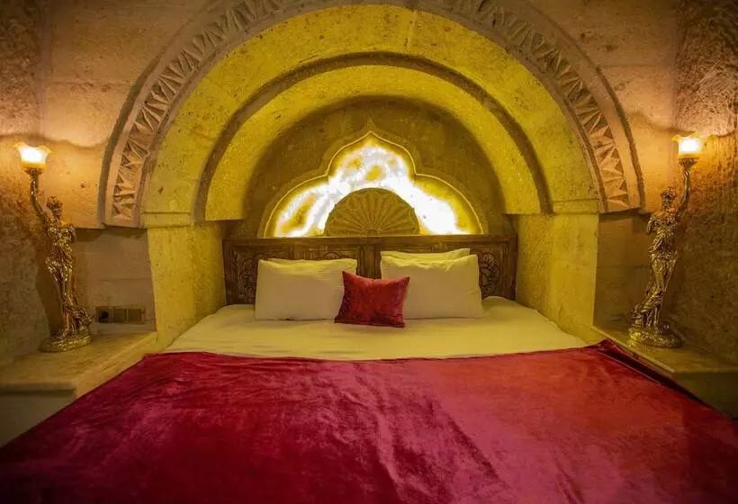 هتل Royal Cave