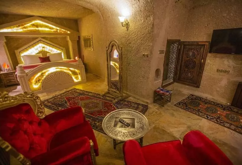 هتل Royal Cave