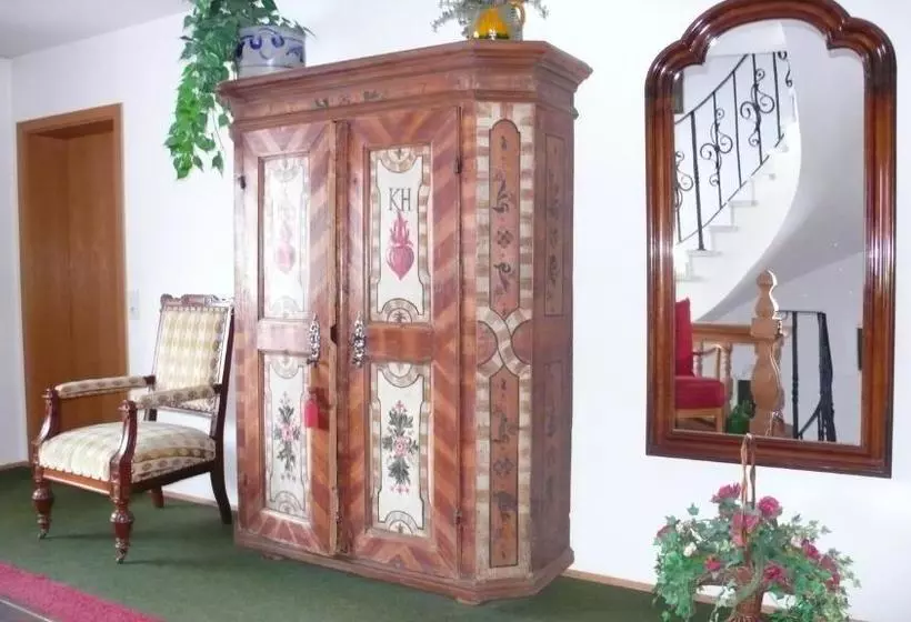ペンション Gästehaus Bavaria