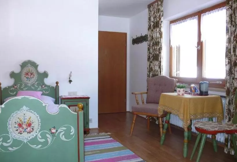 ペンション Gästehaus Bavaria