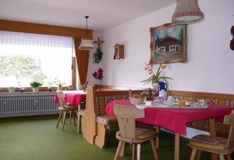 ペンション Gästehaus Bavaria