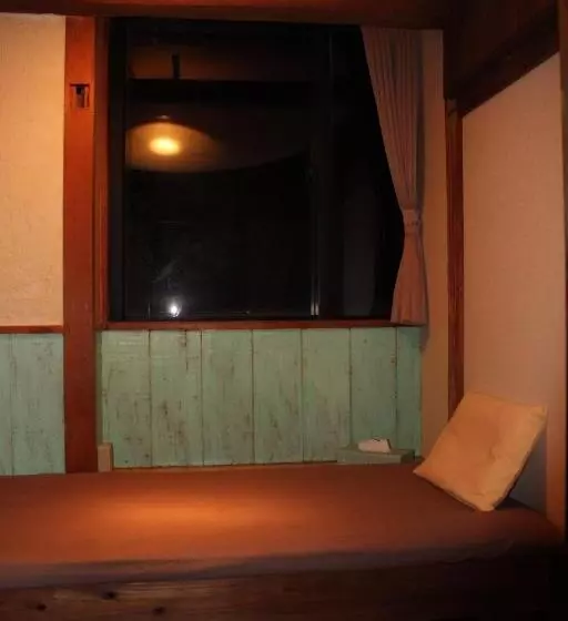 Majatalo Guest House Holoholo Ishigakijima