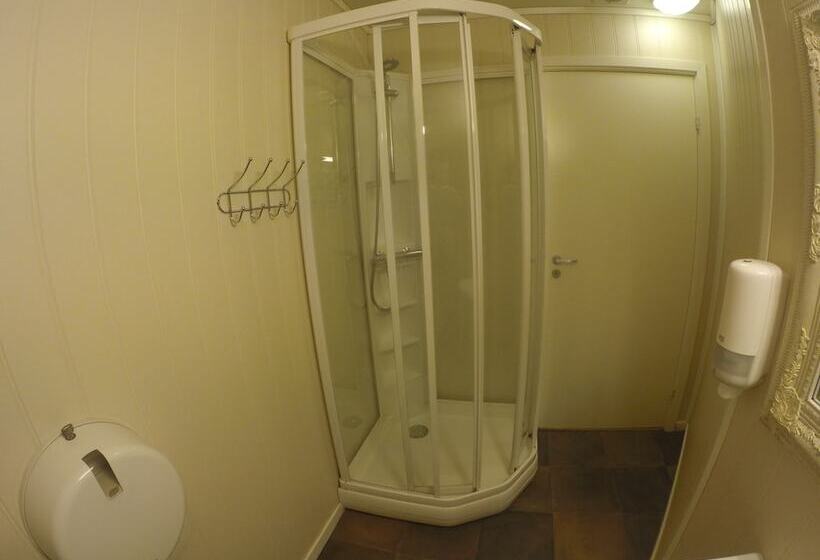 Общежитие Lundhøgda Camping Og Motell