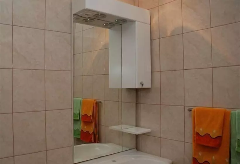 تختخواب و صبحانه Villa Paris