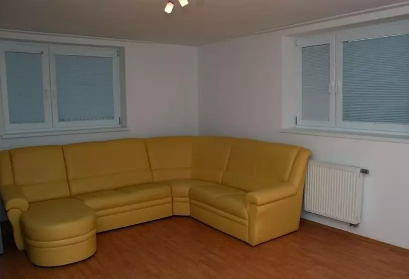 تختخواب و صبحانه Villa Paris