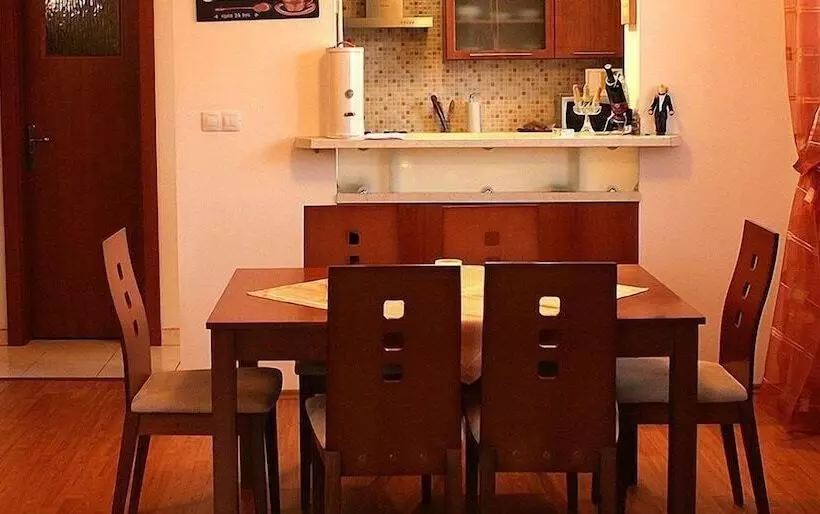 تختخواب و صبحانه Villa Paris