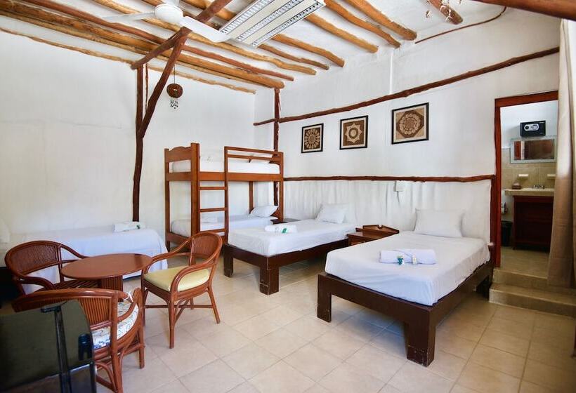 Golden Paradise Hostel