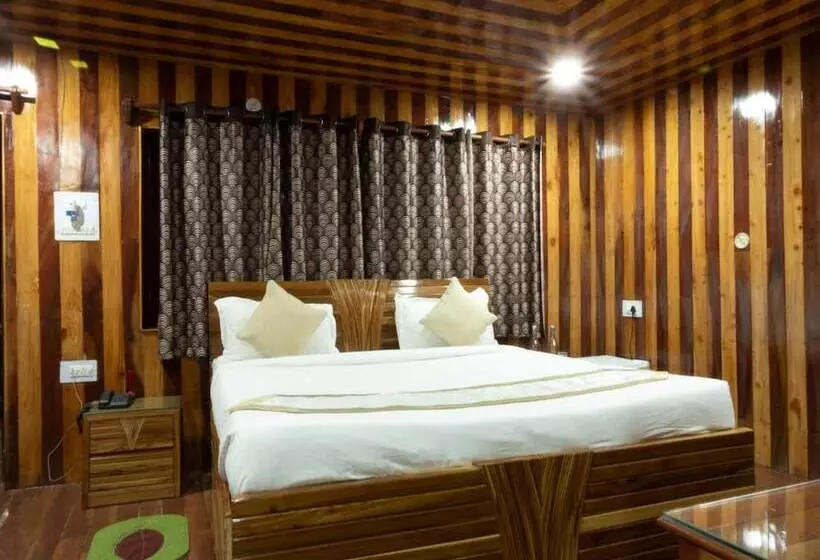 Hotelli Crimson Park Residency The Pahadi