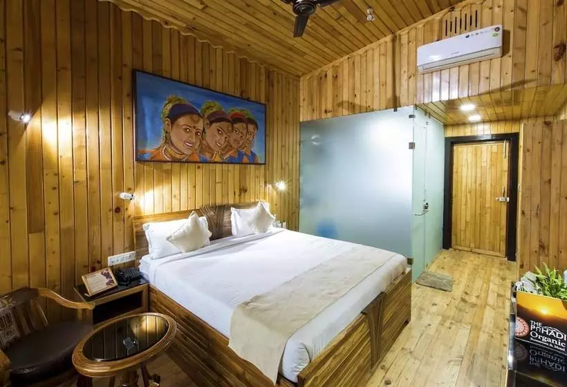 Hotelli Crimson Park Residency The Pahadi
