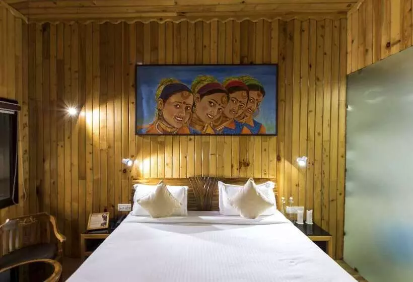 Hotelli Crimson Park Residency The Pahadi
