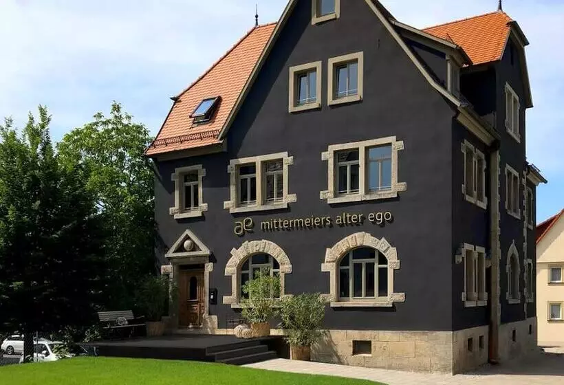 Hotelli Mittermeiers Alter Ego