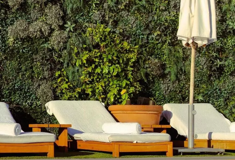 Hotelli The West Hollywood Edition