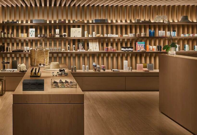 فندق The West Hollywood Edition