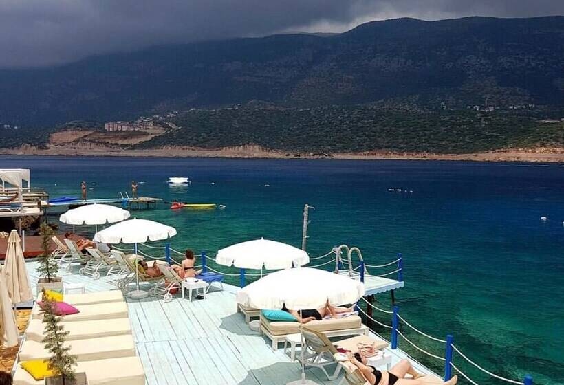 Merla Kas Villa Otelleri