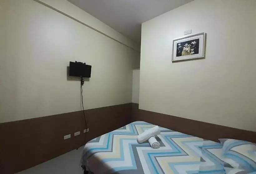 Diakopes Inn  Hostel