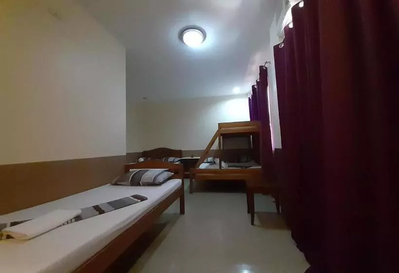 Diakopes Inn  Hostel
