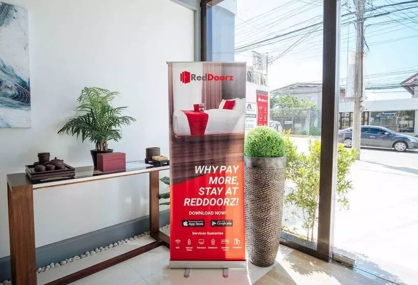 ホテル Reddoorz Plus @ As Fortuna Cebu