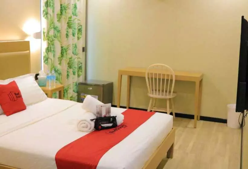 ホテル Reddoorz Plus @ As Fortuna Cebu