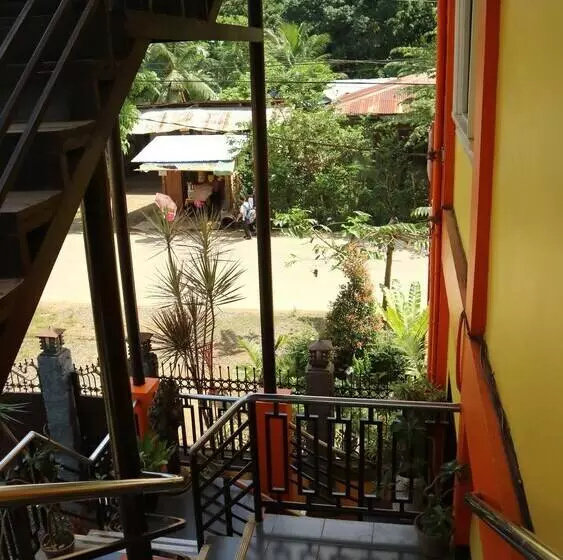 Lola Charing Pension