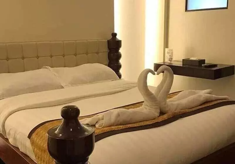 Majatalo F8 Inn   Formerly F8 Bed & Breakfast