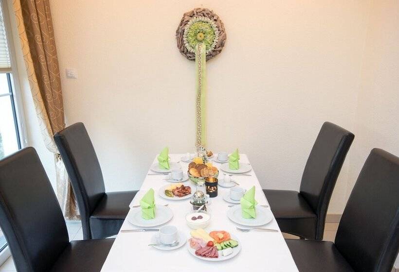 پانسیون Garni Bellaria