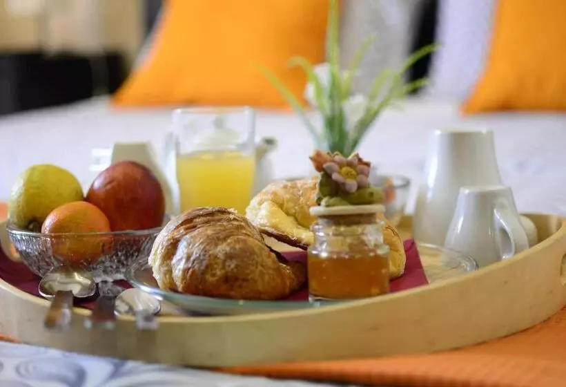 Majatalo Vecchio Treno Guest House