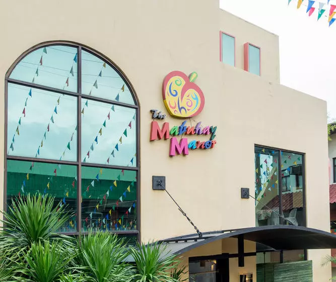 Отель The Mabuhay Manor