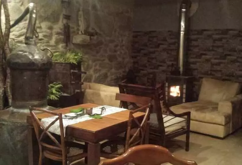 Bed & Breakfast A Lonquexa Do Gañán