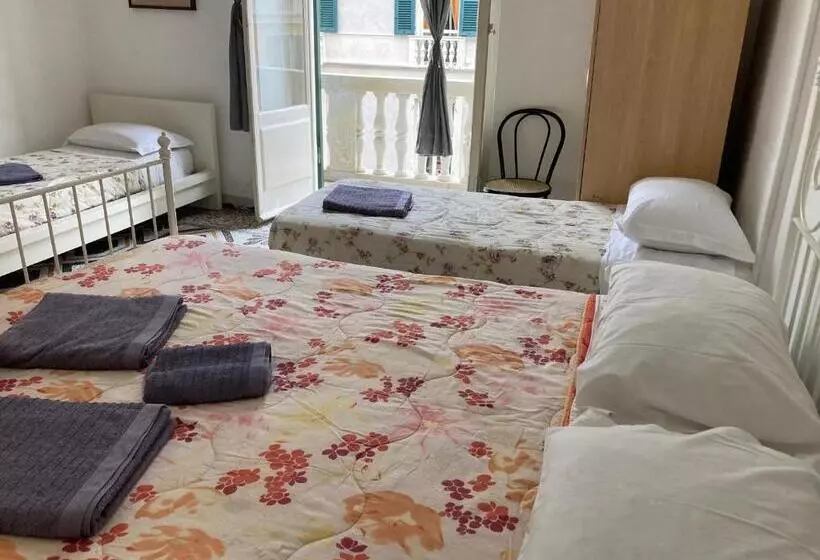 تختخواب و صبحانه Guest House Roma