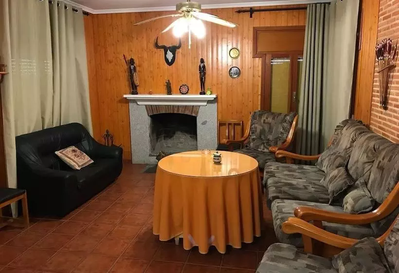 Casa Rural Los Rosales