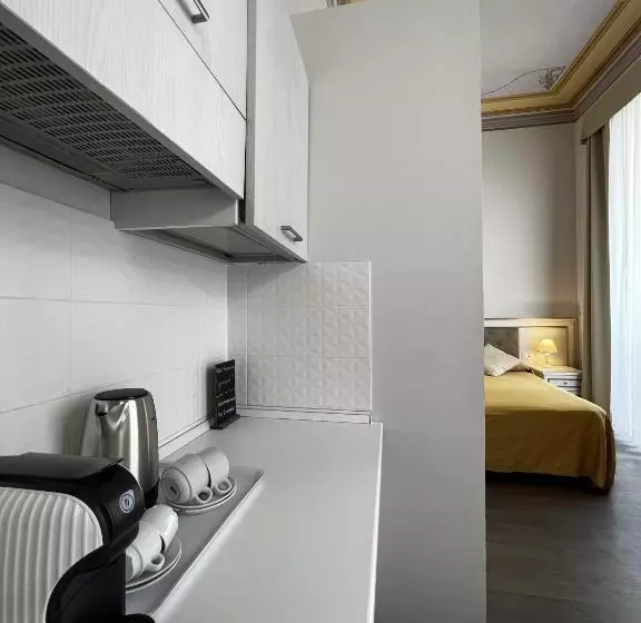 هتل Genova Liberty