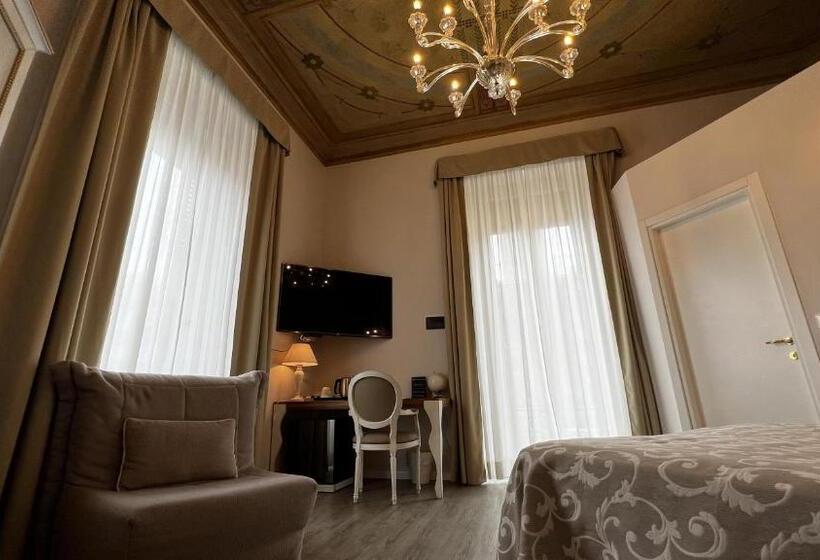 هتل Genova Liberty