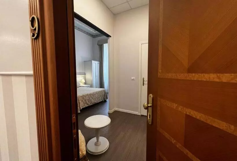 هتل Genova Liberty