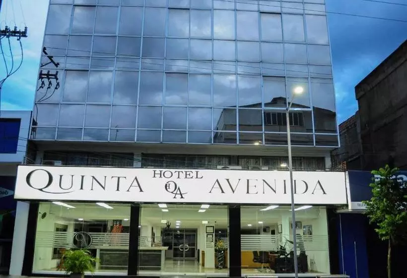 ホテル Quinta Avenida