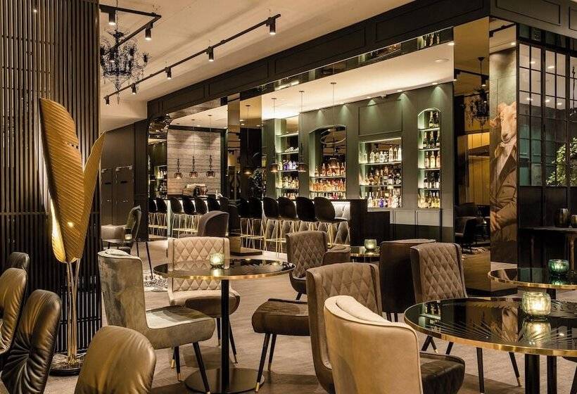 Motel One Paris Porte Dorée