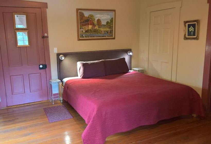 住宿加早餐  Alpenhorn Gasthaus